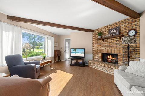 Tiny photo for 325 E Hawthorne Boulevard, Wheaton, IL 60187 (MLS # 12495873)