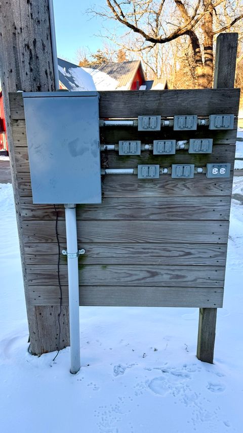 Tiny photo for 9120 Spring Valley Road, Fulton, IL 61252 (MLS # 12528679)