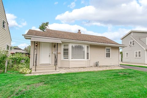 Photo of 10 E Belle Drive, Northlake, IL 60164 (MLS # 12439629) Photo of 10 E Belle Drive, Northlake, IL 60164 (MLS # 12439629)