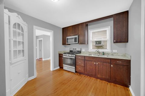 Tiny photo for 10 E Belle Drive, Northlake, IL 60164 (MLS # 12439629)