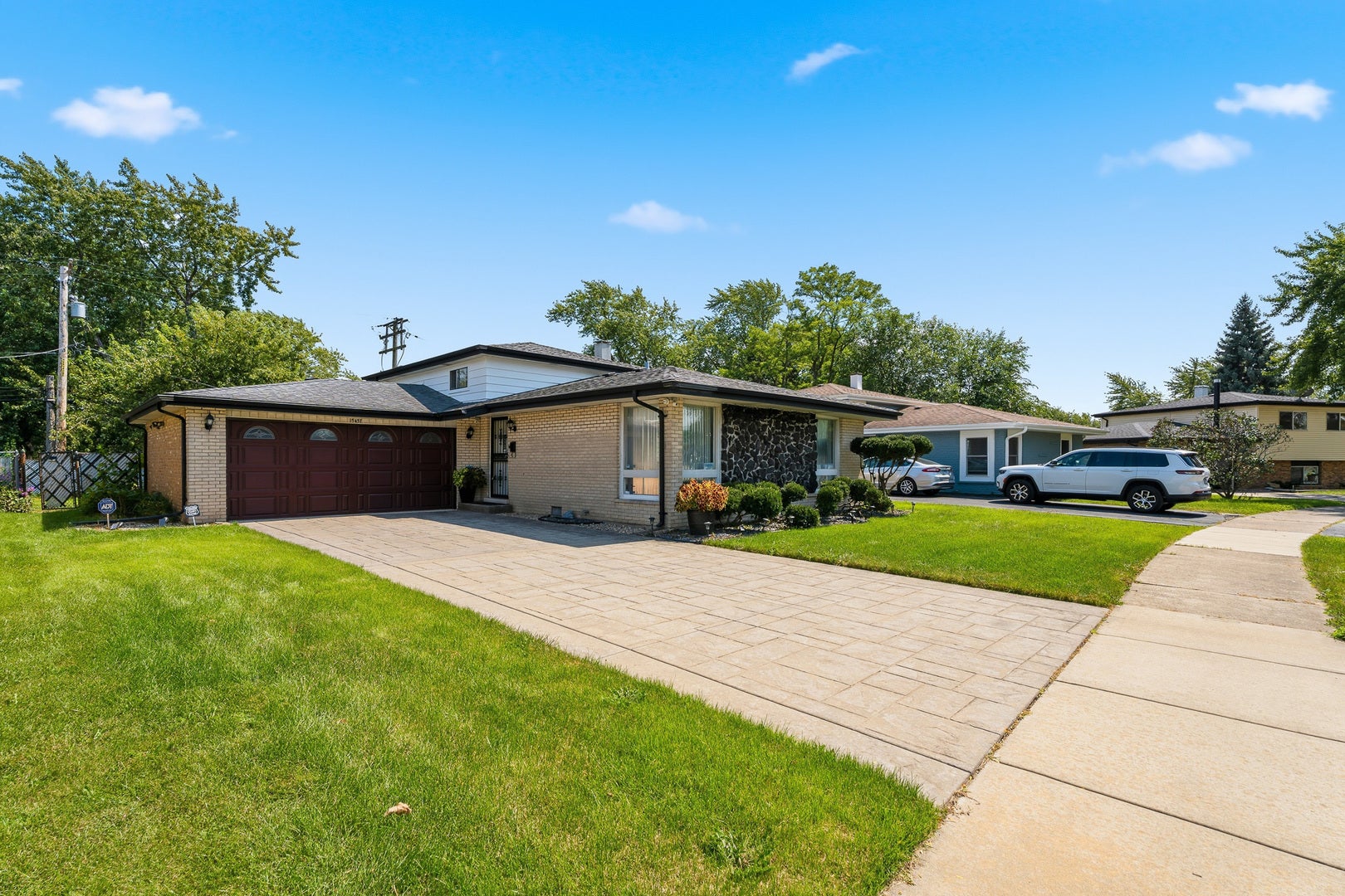 15457 Diekman Court