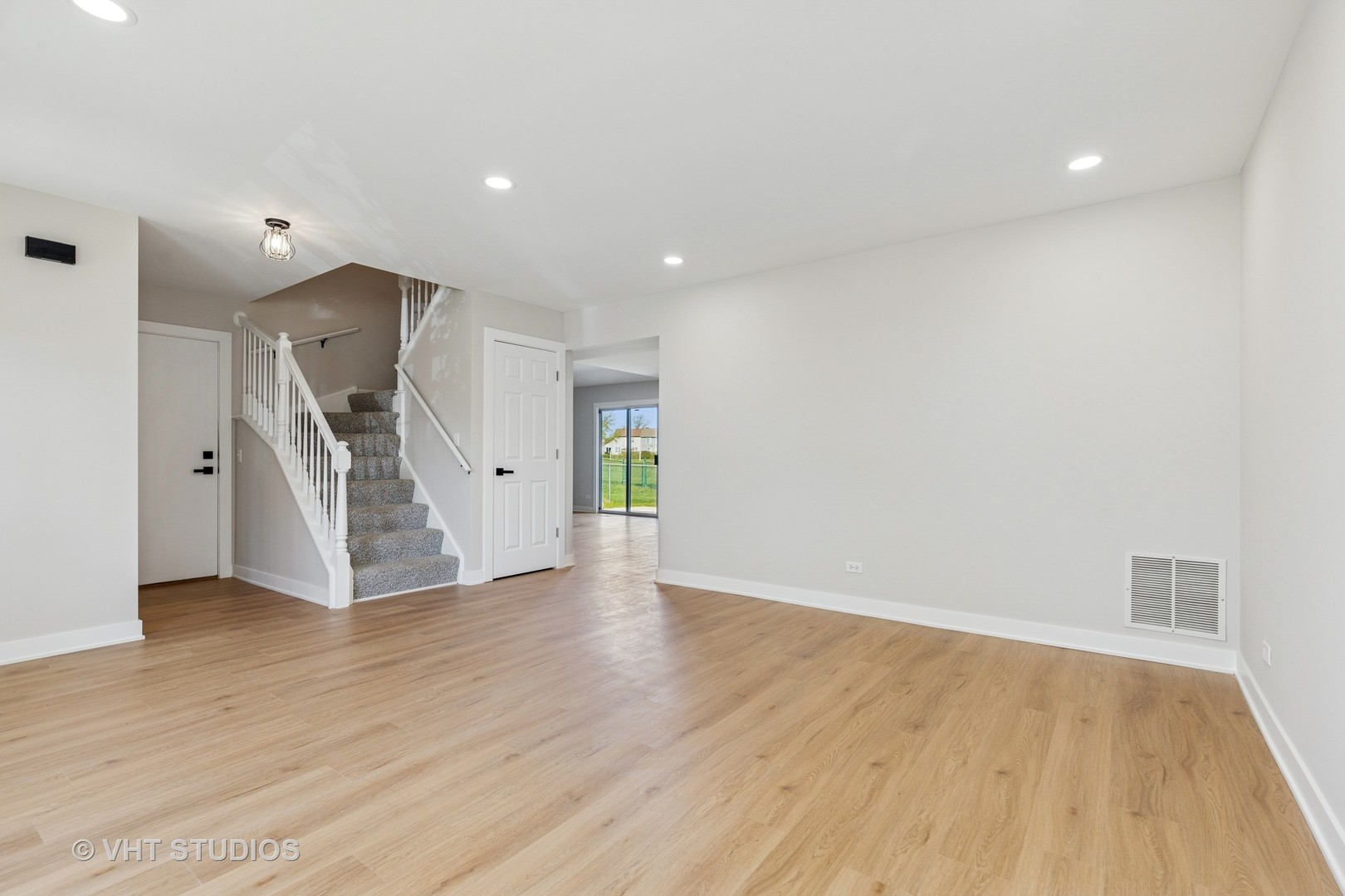 1424 Summerhill Drive