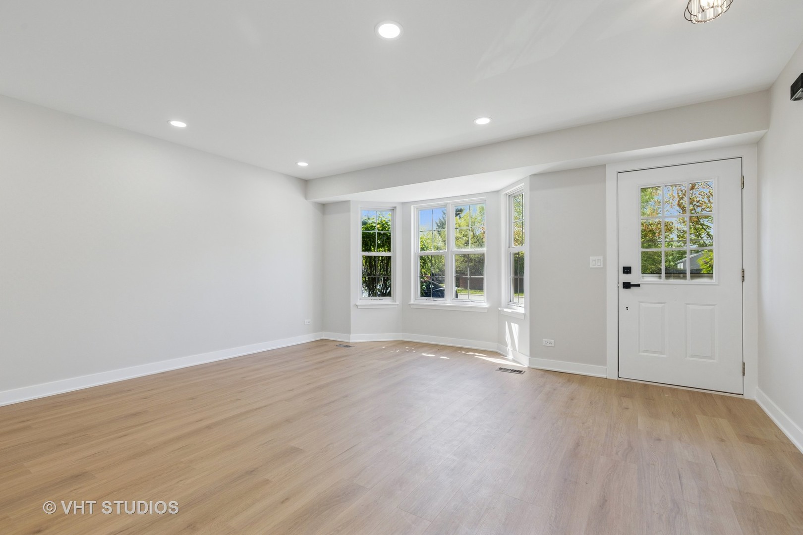 1424 Summerhill Drive