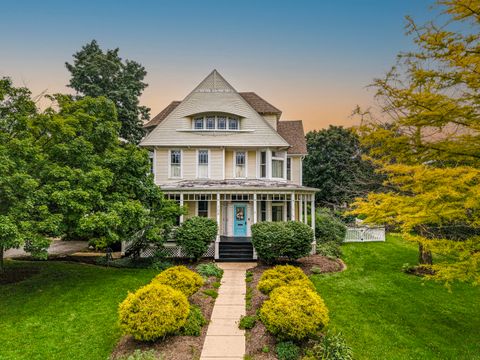 Photo of 708 Somonauk Street, Sycamore, IL 60178 (MLS # 12429179) Photo of 708 Somonauk Street, Sycamore, IL 60178 (MLS # 12429179)