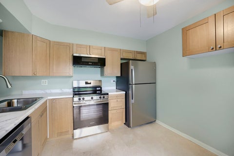 Tiny photo for 901 Vose Drive, Gurnee, IL 60031 (MLS # 12704503)