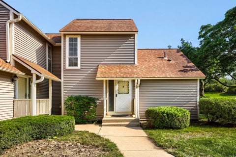 Tiny photo for 901 Vose Drive, Gurnee, IL 60031 (MLS # 12704503)