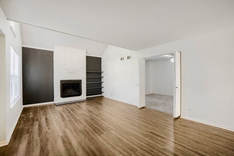 Tiny photo for 901 Vose Drive, Gurnee, IL 60031 (MLS # 12704503)