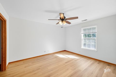 Tiny photo for 1303 Orleans Drive, Mundelein, IL 60060 (MLS # 12512150)