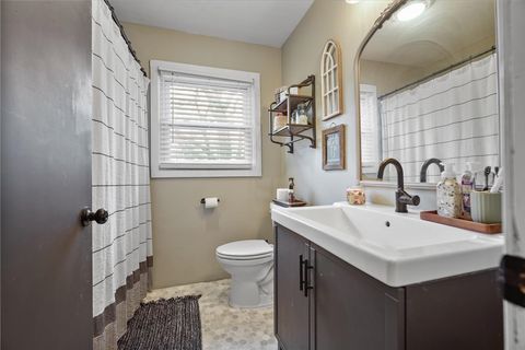 Tiny photo for 517 Sunrise Drive, Chenoa, IL 61726 (MLS # 12536311)