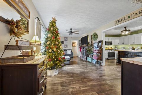 Tiny photo for 517 Sunrise Drive, Chenoa, IL 61726 (MLS # 12536311)