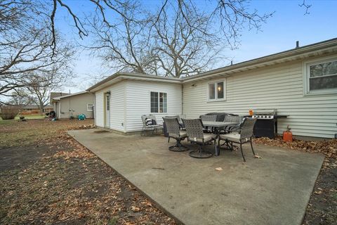 Tiny photo for 517 Sunrise Drive, Chenoa, IL 61726 (MLS # 12536311)