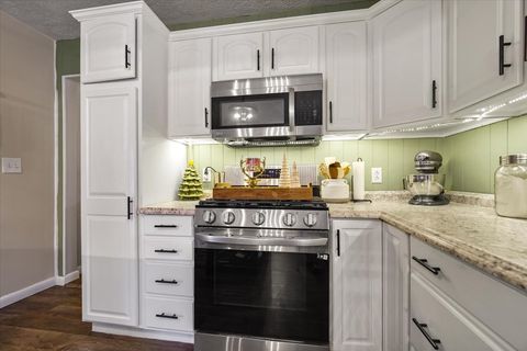 Tiny photo for 517 Sunrise Drive, Chenoa, IL 61726 (MLS # 12536311)