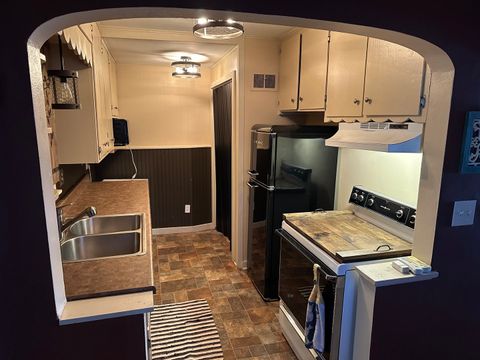 Tiny photo for 616 N Oak Street, Pontiac, IL 61764 (MLS # 12524802)