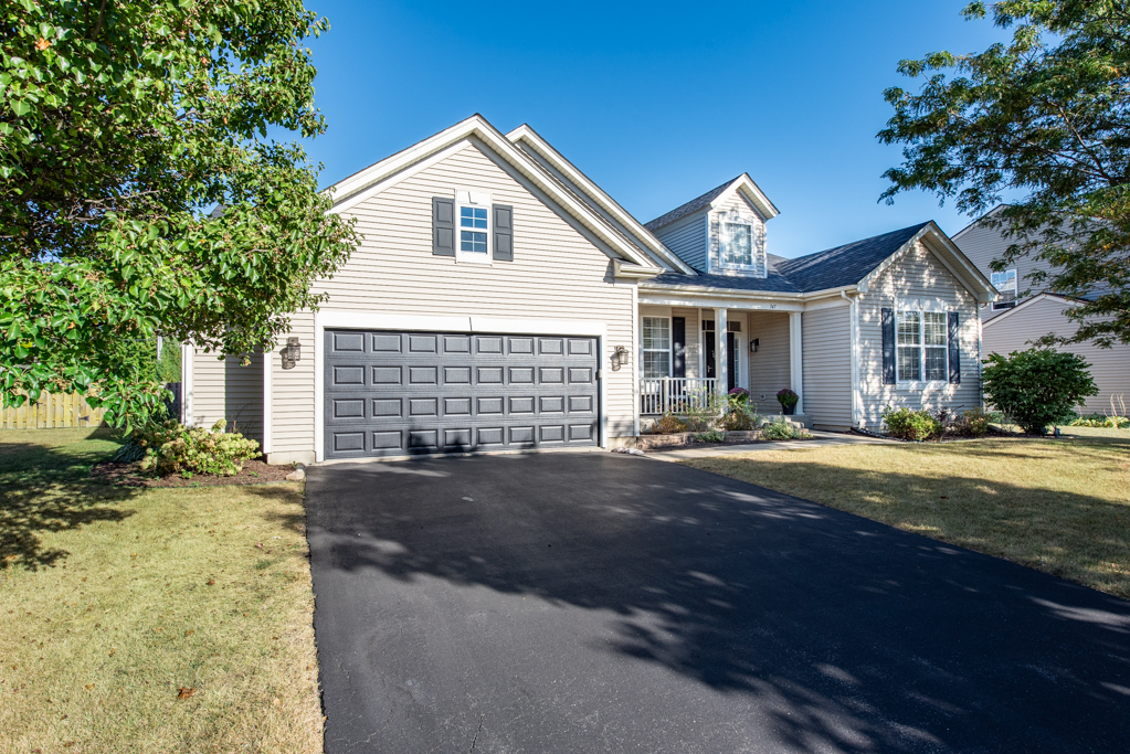 747 N Silver Leaf Lane