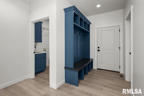 Tiny photo for 7123 Alvie Lane, Bettendorf, IA 52722 (MLS # QC4265022)