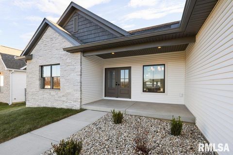 Tiny photo for 7123 Alvie Lane, Bettendorf, IA 52722 (MLS # QC4265022)