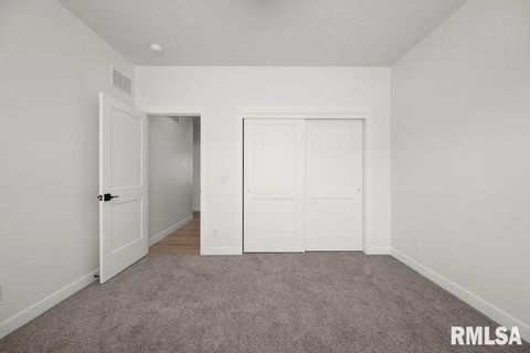 Tiny photo for 7123 Alvie Lane, Bettendorf, IA 52722 (MLS # QC4265022)