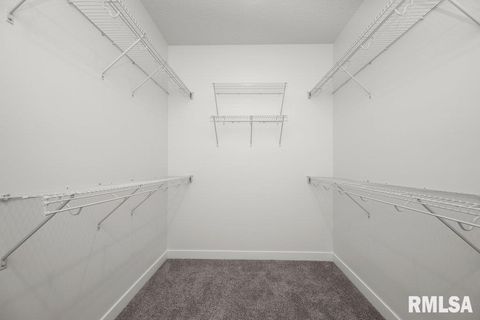 Tiny photo for 7123 Alvie Lane, Bettendorf, IA 52722 (MLS # QC4265022)