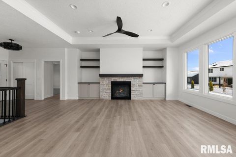 Tiny photo for 7123 Alvie Lane, Bettendorf, IA 52722 (MLS # QC4265022)