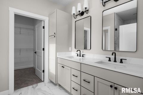 Tiny photo for 7123 Alvie Lane, Bettendorf, IA 52722 (MLS # QC4265022)