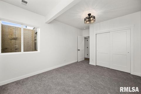 Tiny photo for 7123 Alvie Lane, Bettendorf, IA 52722 (MLS # QC4265022)