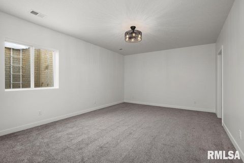 Tiny photo for 7123 Alvie Lane, Bettendorf, IA 52722 (MLS # QC4265022)