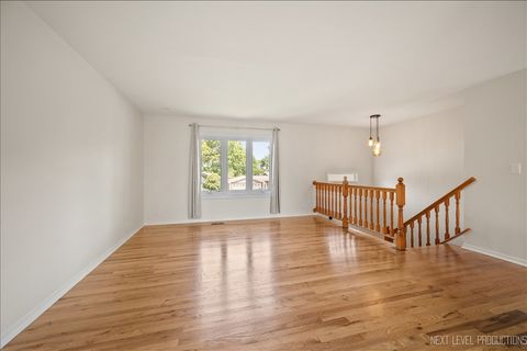 Tiny photo for Woodridge, IL 60517 (MLS # 12510621)