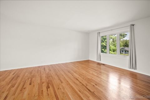 Tiny photo for Woodridge, IL 60517 (MLS # 12510621)