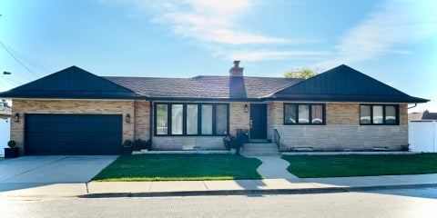 Photo of 8425 W Sunnyside Avenue, Chicago, IL 60656 (MLS # 12665307)