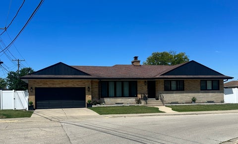 Photo of 8425 W Sunnyside Avenue, Chicago, IL 60656 (MLS # 12665307)
