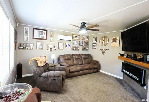 Tiny photo for 1629 Firewood Lane, Centralia, IL 62801 (MLS # EB460531)