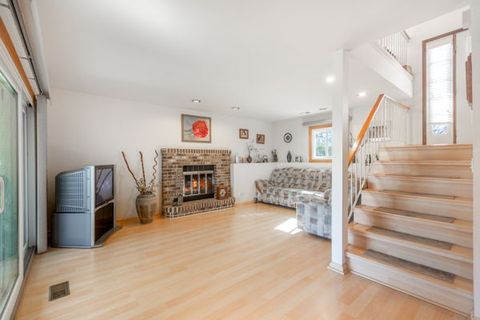 Tiny photo for 203 Albert Drive, Vernon Hills, IL 60061 (MLS # 12576873)