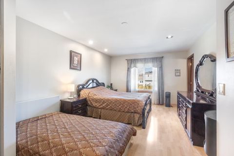 Tiny photo for 203 Albert Drive, Vernon Hills, IL 60061 (MLS # 12576873)