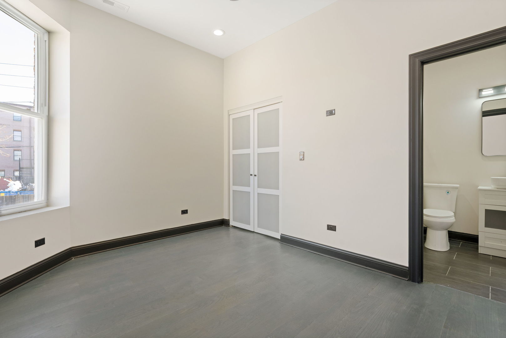 3824 W Arthington Street