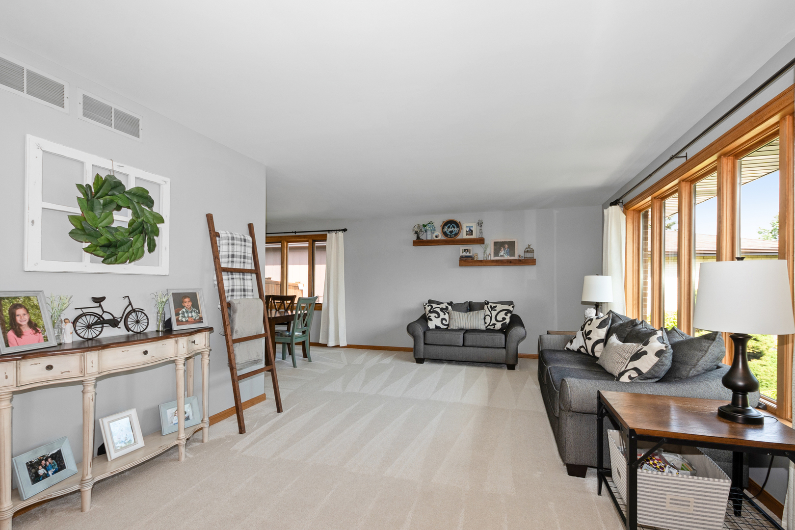 8648 Carriage Lane