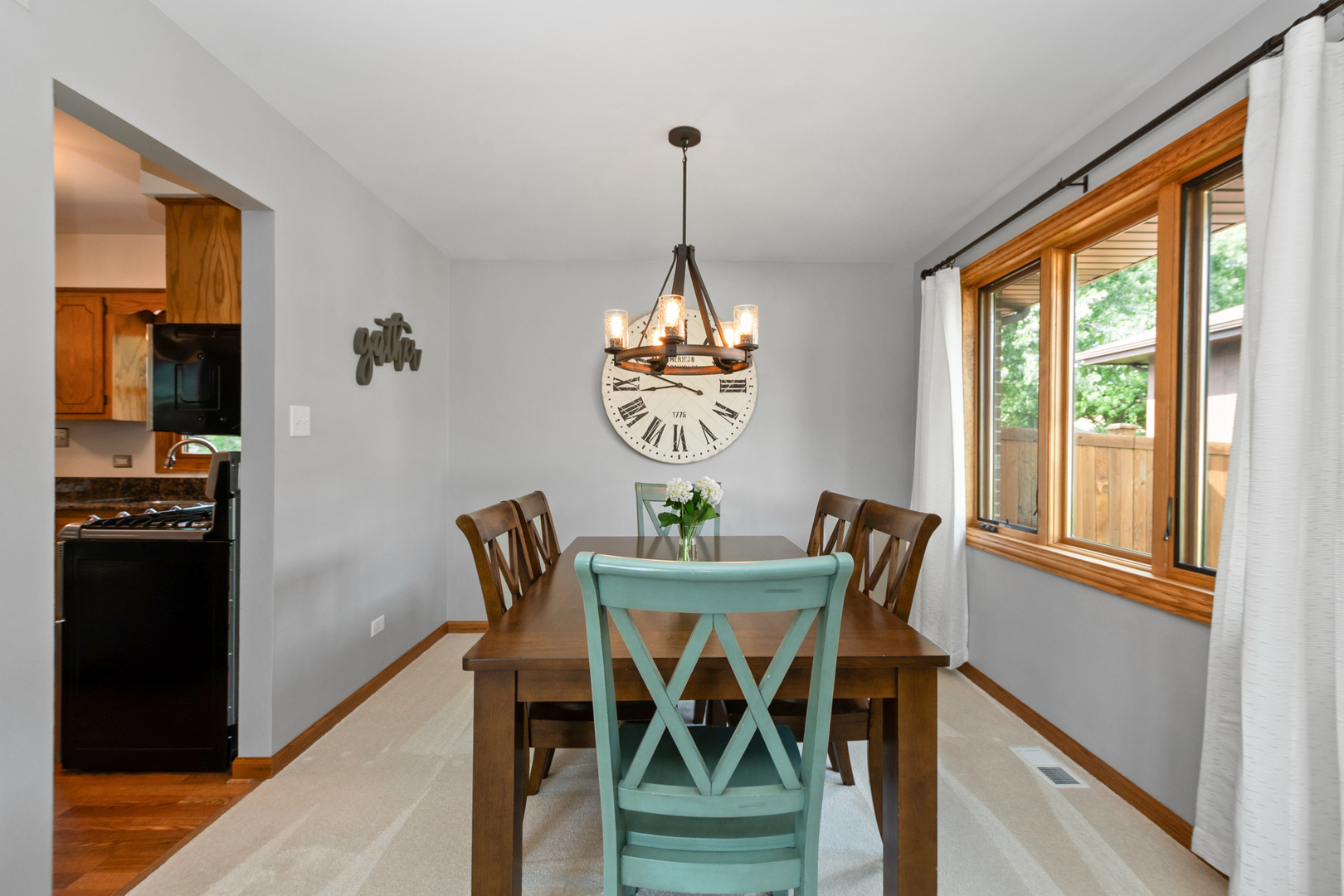 8648 Carriage Lane