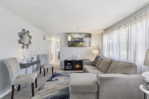 Tiny photo for 17 Liberty Boulevard, Machesney Park, IL 61115 (MLS # 12488891)