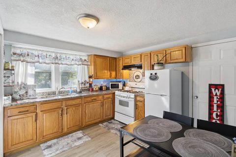 Tiny photo for 17 Liberty Boulevard, Machesney Park, IL 61115 (MLS # 12488891)