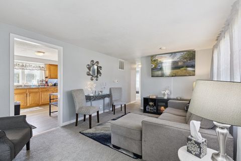 Tiny photo for 17 Liberty Boulevard, Machesney Park, IL 61115 (MLS # 12488891)