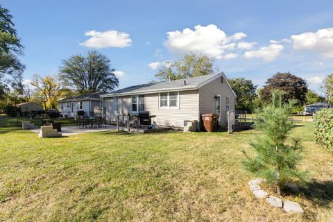 Tiny photo for 17 Liberty Boulevard, Machesney Park, IL 61115 (MLS # 12488891)