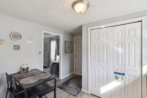 Tiny photo for 17 Liberty Boulevard, Machesney Park, IL 61115 (MLS # 12488891)