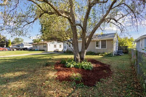 Tiny photo for 17 Liberty Boulevard, Machesney Park, IL 61115 (MLS # 12488891)