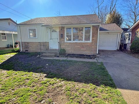 Photo of 1611 Ferry Street, Metropolis, IL 62960 (MLS # 12591783)