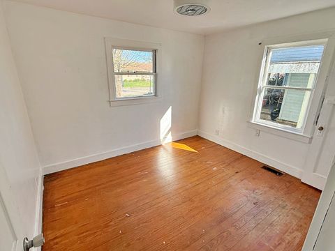 Tiny photo for 1611 Ferry Street, Metropolis, IL 62960 (MLS # 12591783)