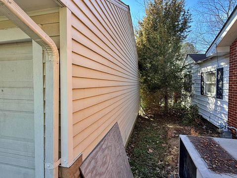 Tiny photo for 1611 Ferry Street, Metropolis, IL 62960 (MLS # 12591783)