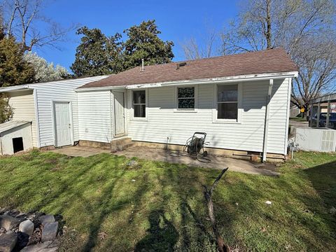 Tiny photo for 1611 Ferry Street, Metropolis, IL 62960 (MLS # 12591783)