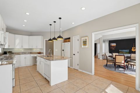 Tiny photo for 980 Half Day Road, Highland Park, IL 60035 (MLS # 12483321)