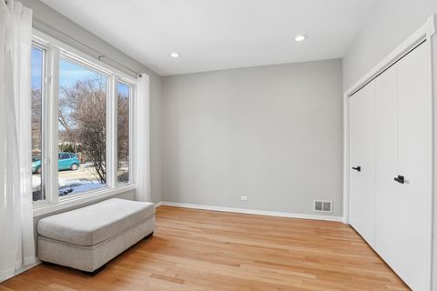 Tiny photo for 980 Half Day Road, Highland Park, IL 60035 (MLS # 12483321)