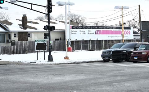 4755 W Diversey Avenue Chicago IL 60639