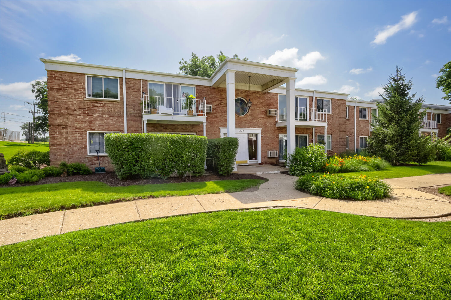 543 Burlington Avenue 212